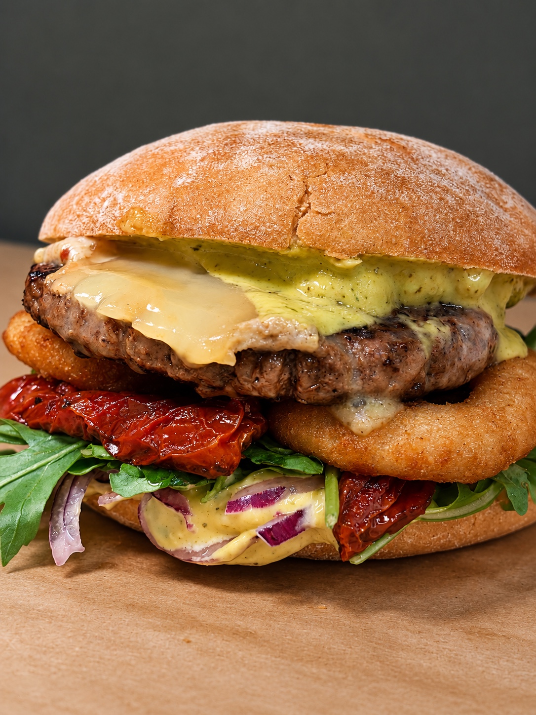 Burger généreux de La Pause d'Angel